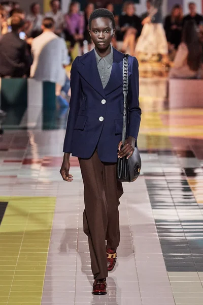 Look 2